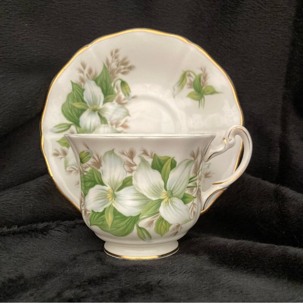 Royal Adderley fine bone china teacup and saucer with Canadian Trillium pattern.
